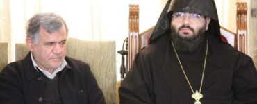 دبیرکل حزب موتلفه با اسقف کلیسای سرکیس مقدسیان دیدار کرد