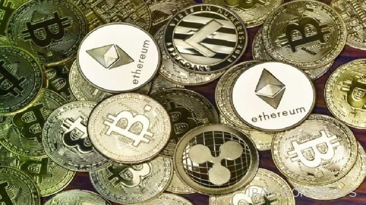 قیمت ارز‌های دیجیتال امروز پنجشنبه ۱۸ دی ۱۴۰۴ / نوسان بیت‌کوین و رشد اتریوم در بازار داخلی