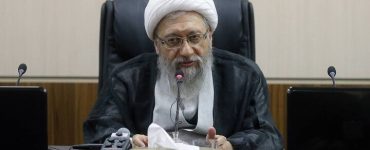 لاریجانی: دولت افکار عمومی و نخبگان را در جراحی بزرگ اقتصادی اقناع کند