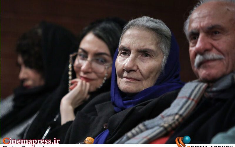 مهم این است که «کارگردان» بازیگر را اذیت نکند و اجازه دهد «بازیگر» بهترین عملکرد خود را ارائه دهد