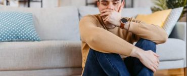 چرا وقتی می‌خواهم از حقم دفاع کنم، می ترسم و اضطراب می‌گیرم؟