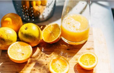 ۶ چیزی که با نوشیدن منظم آب پرتقال برای بدنتان اتفاق می‌افتد